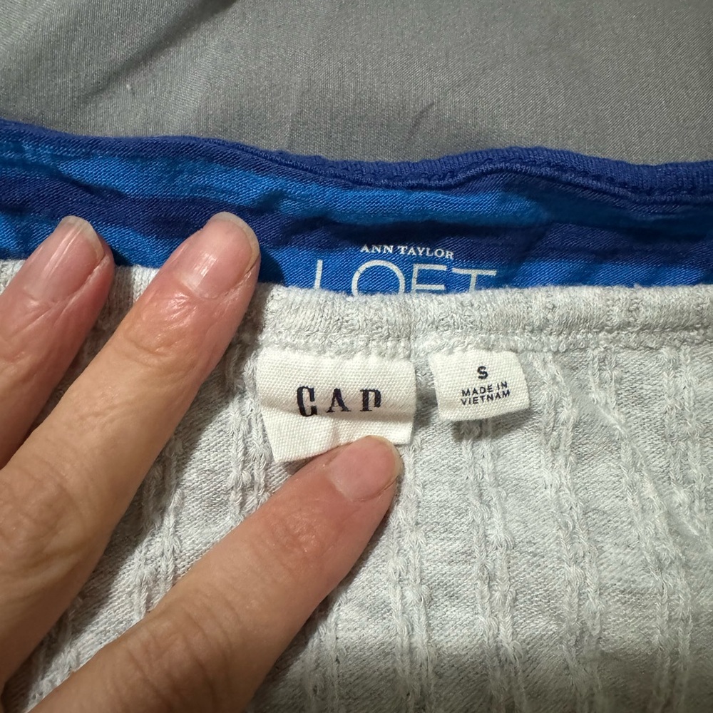 Small Tank Top Bundle 3 Items - image 6